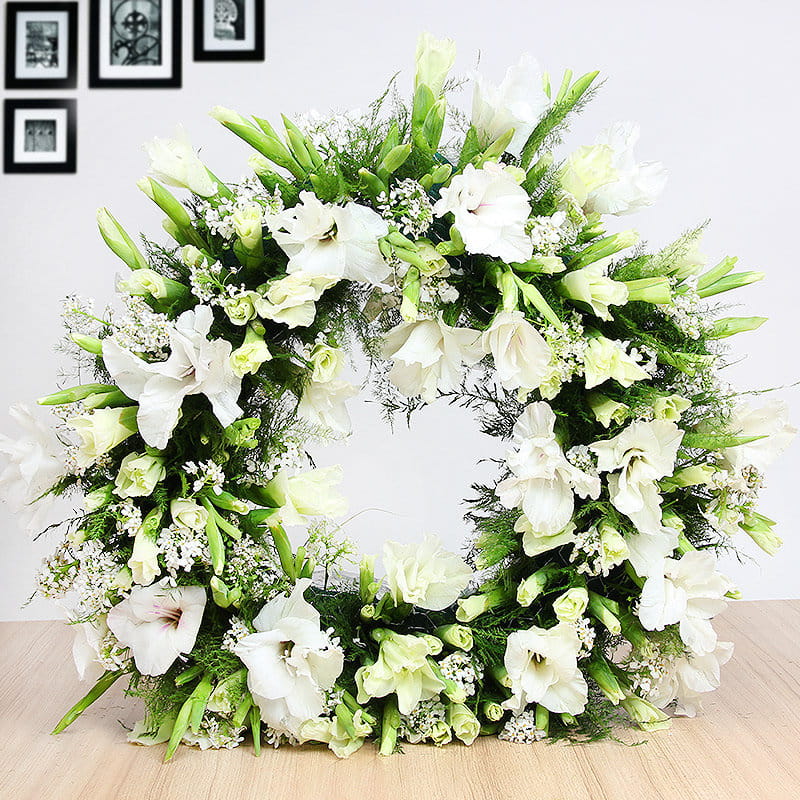 Heartfelt Condolence Wreath