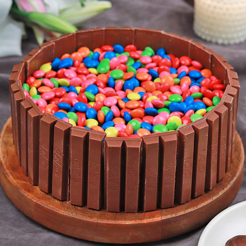 Gems & Bars Fantasy Cake
